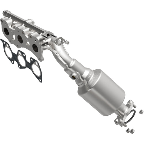 MagnaFlow 52565 Catalytic Converter: OEM Grade, Manifold, Compatible with 2011-2015 Toyota Tacoma (Federal/EPA Compliant)