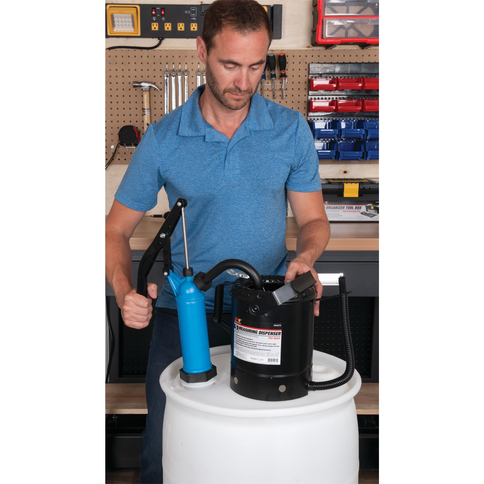 General Purpose Performance Tool W54268 Blue Lever Action Barrel Drum Pump - Fits 5 to 55 Gallon Drums
