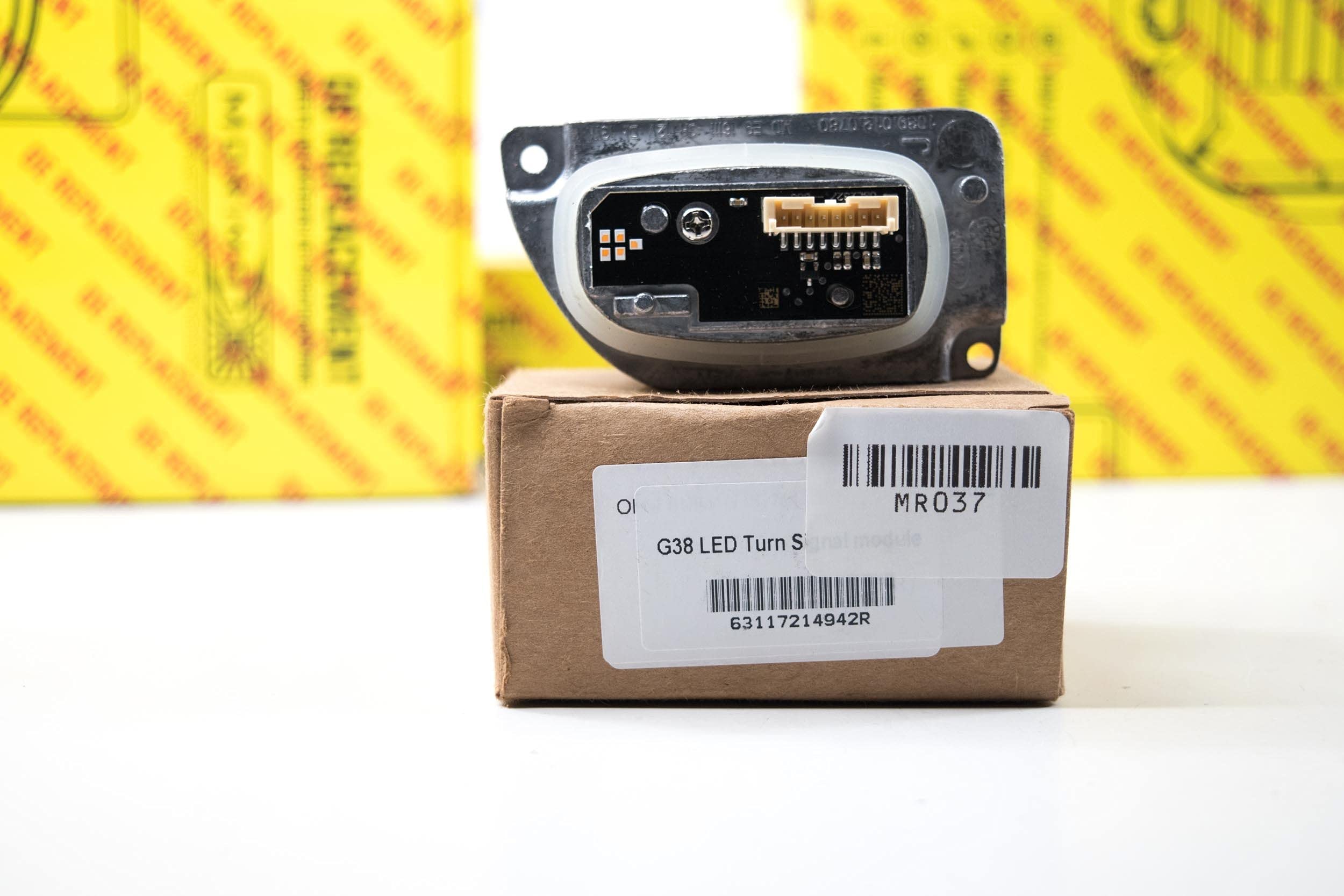 BMW G38 Morimoto OE Driver Replacement, fits Turn Signal Module (RH), Direct Plug and Play Replacement for Part Number: 63117214941 (1x MR037)