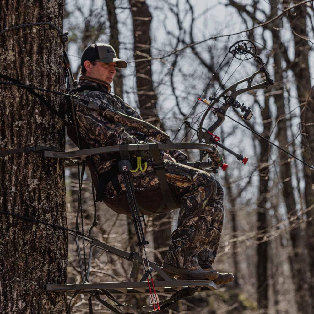 Goliath SD Summit Treestands Climbing Treestand, Mossy Oak