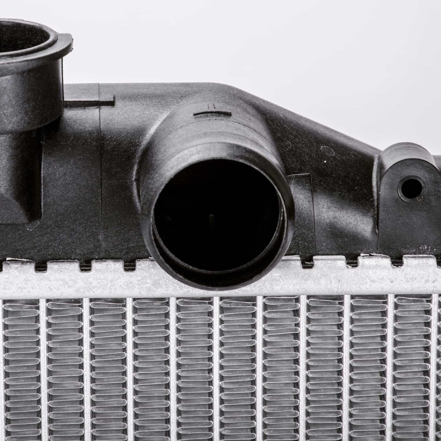 Radiator TYC Compatible with 1998-2004 Nissan Frontier