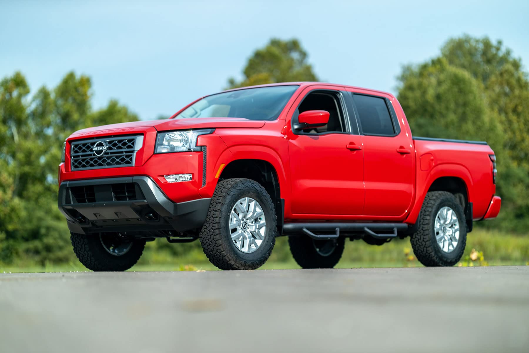 Rough Country Suspension Lift Kit 2.5" with Lifted N3 Struts & N3 Shocks for Nissan Frontier (2005-2024) & Xterra (2005-2015) 4WD
