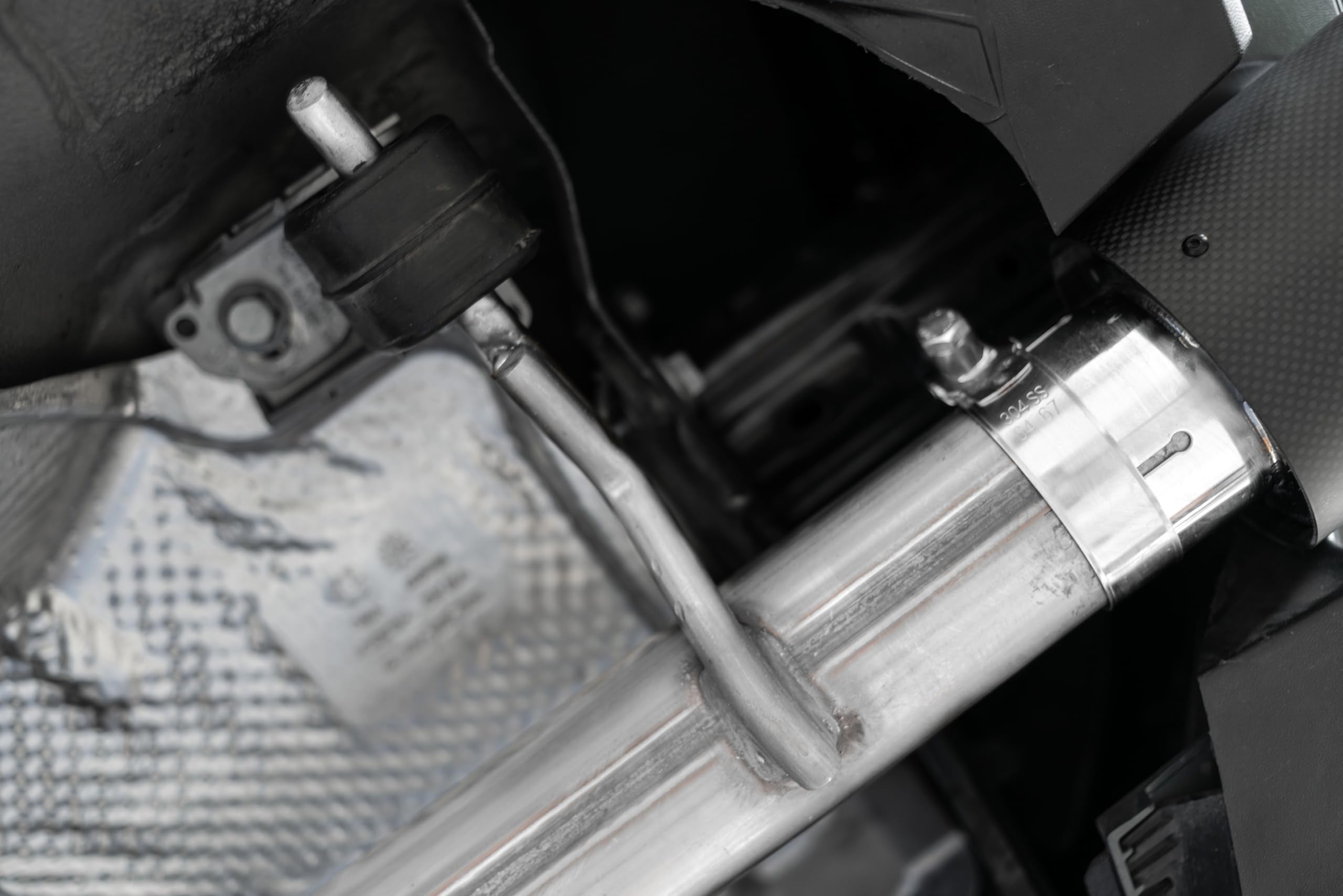 19-21 VW Jetta GLI MBRP T304 SS 3in Cat-Back Dual Split Rear Exit Exhaust - Carbon Fiber Tips