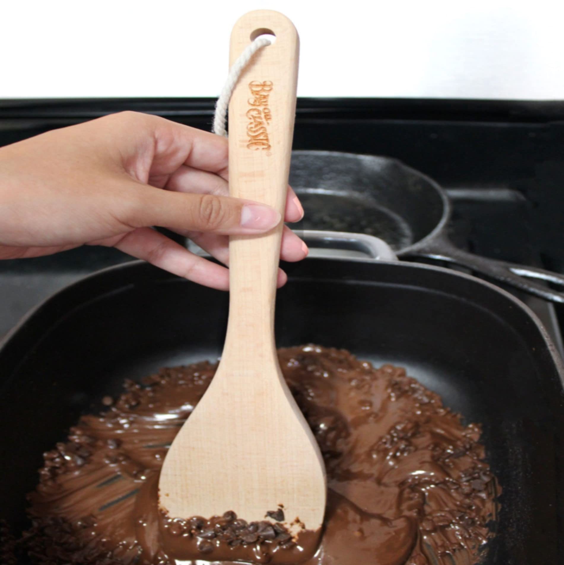 Bayou Classic 12-in Bayou Wooden Roux Spoon Made from Beech Wood Perfect Complement to Cast Iron Dutch Ovens and Stockpots Ideal for Shrimp Creole Gumbo and Etouffee