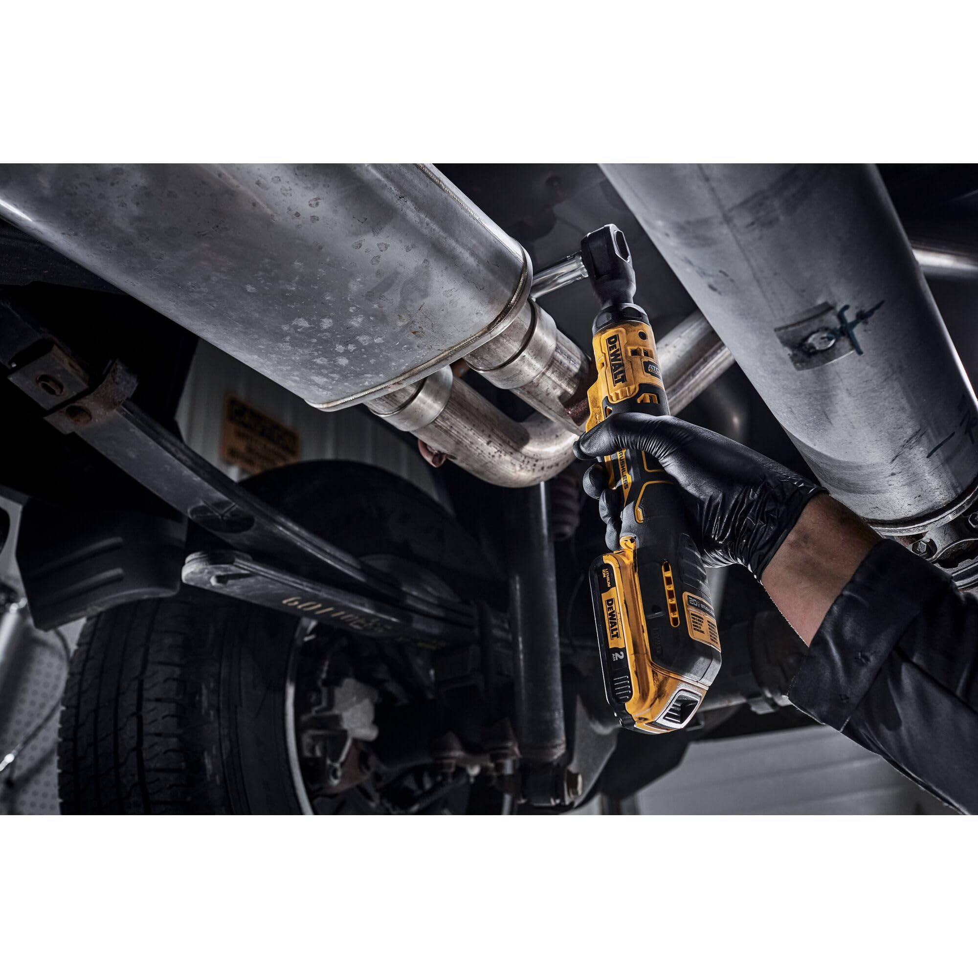 20V MAX* DEWALT ATOMIC Cordless Ratchet, Brushless, 3/8 in., Tool Only (DCF513B)