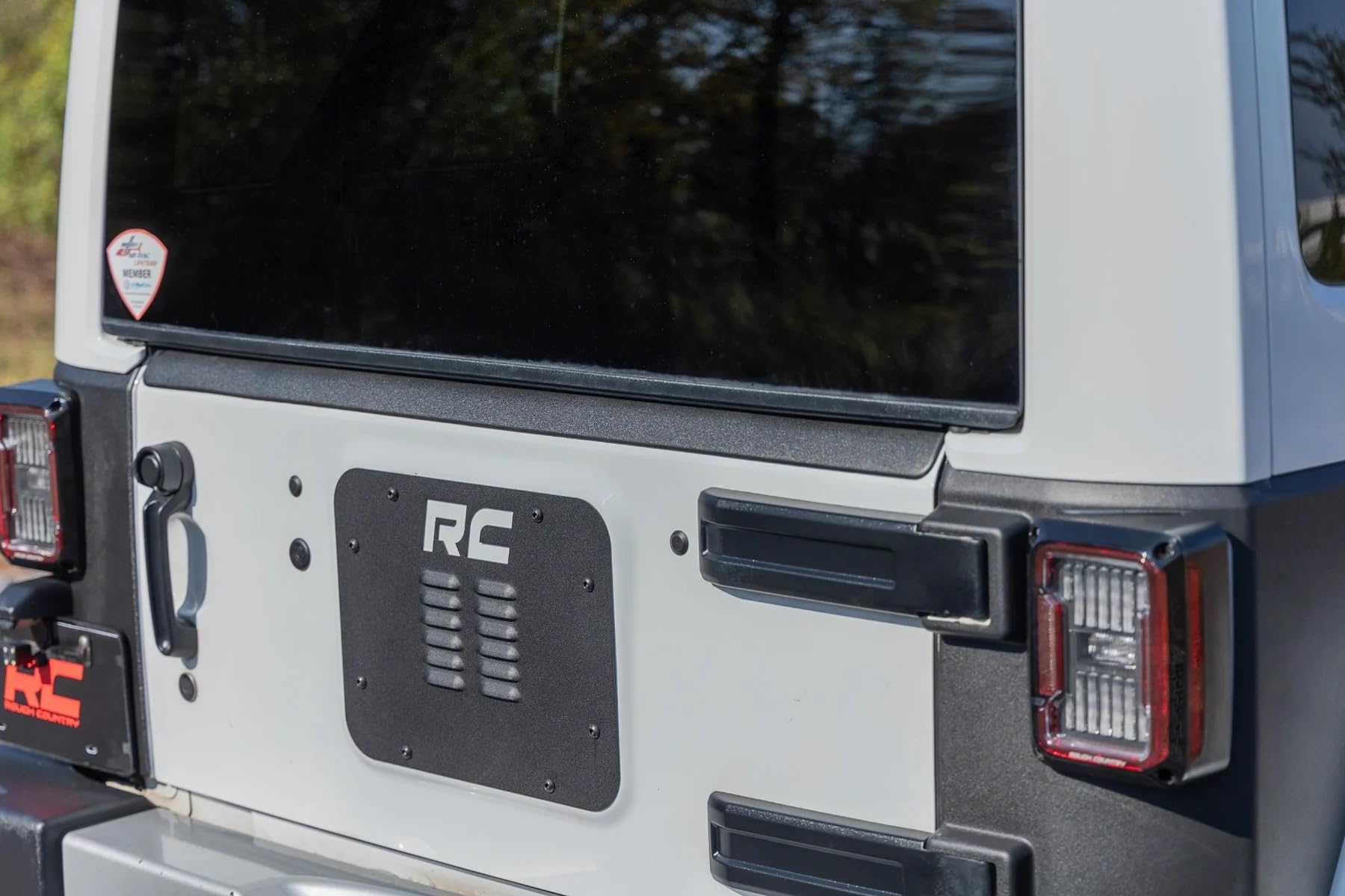 Rough Country Tailgate Protector for Jeep Wrangler JK/Unlimited (2007-2018) - Durable Protection, Scratch & Impact Resistant, Easy Install
