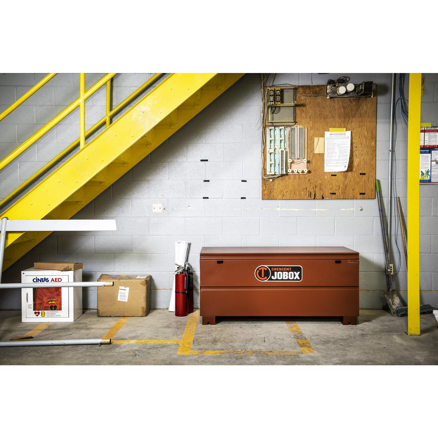 JOBOX Crescent 60" Tradesman Steel Chest - CJB638990