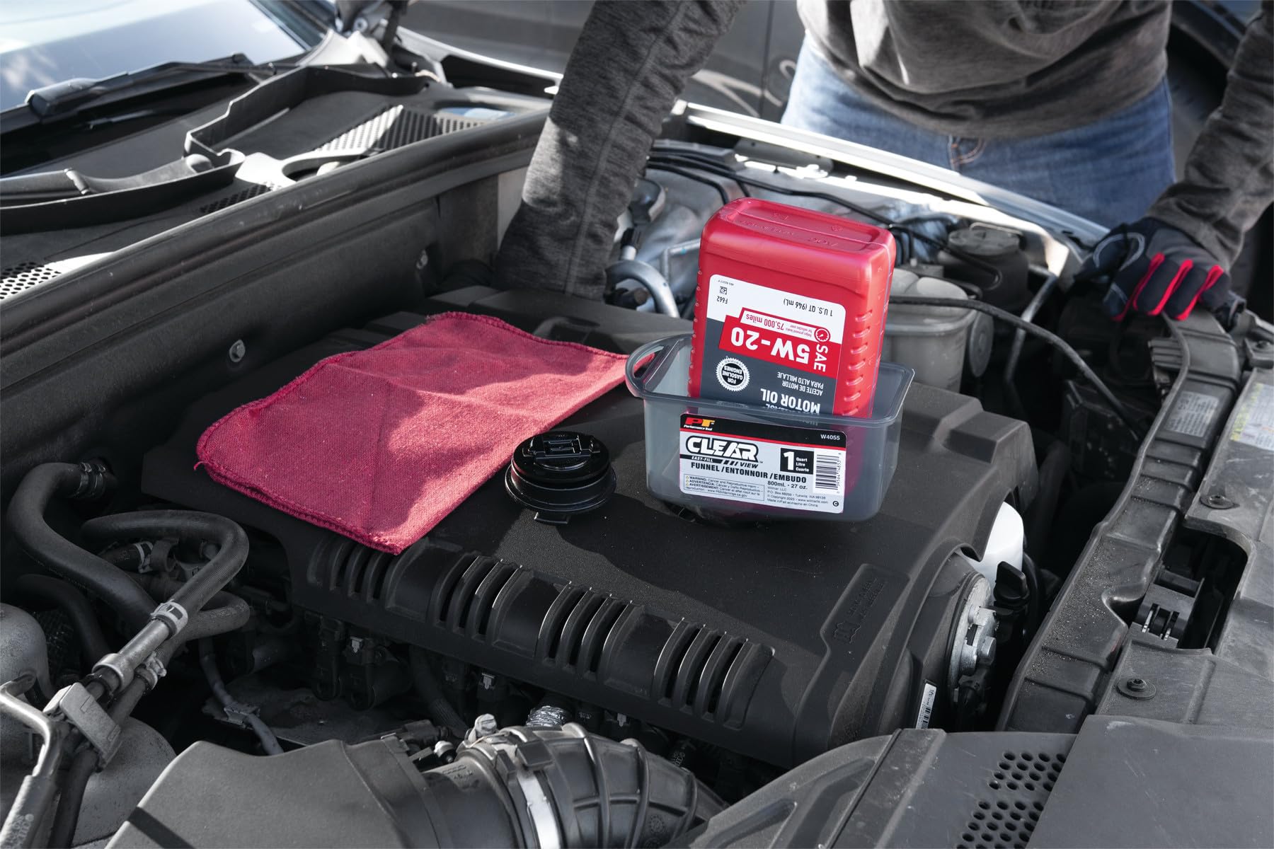 W4055 Performance Tool Clear View Easy Hold Funnel 2 Pint - Hands-Free Oil Changes, Secure Fit, Easy Monitoring