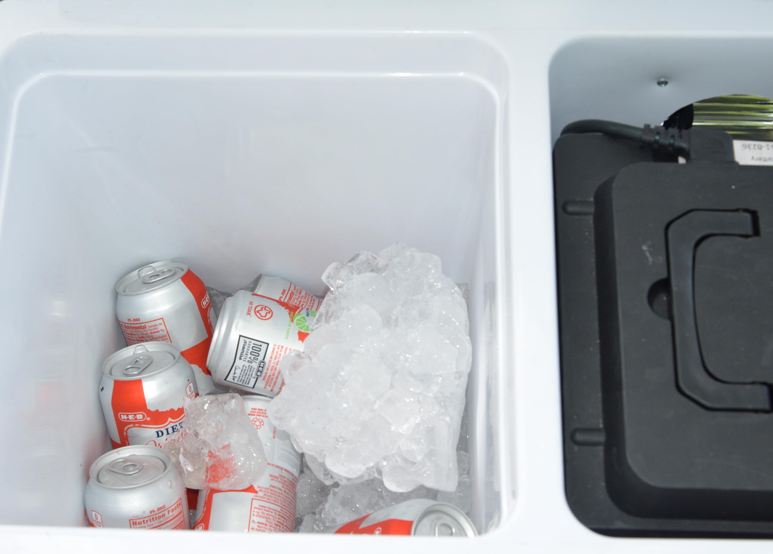 Cruzin Cooler Sport X-Li Black Motorized Ice Chest 3 Wheeled Scooter