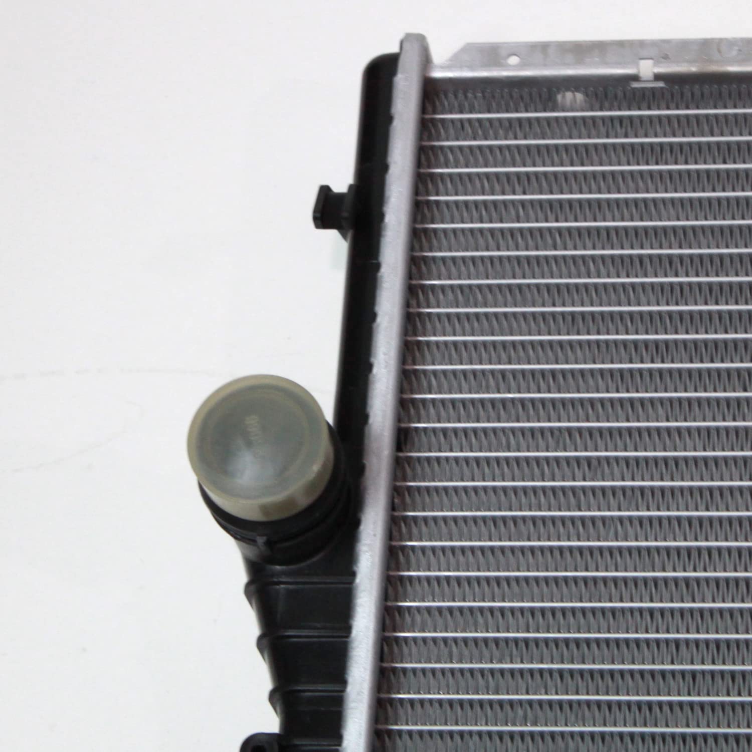 Radiator TYC Compatible with 2001-2006 BMW X5