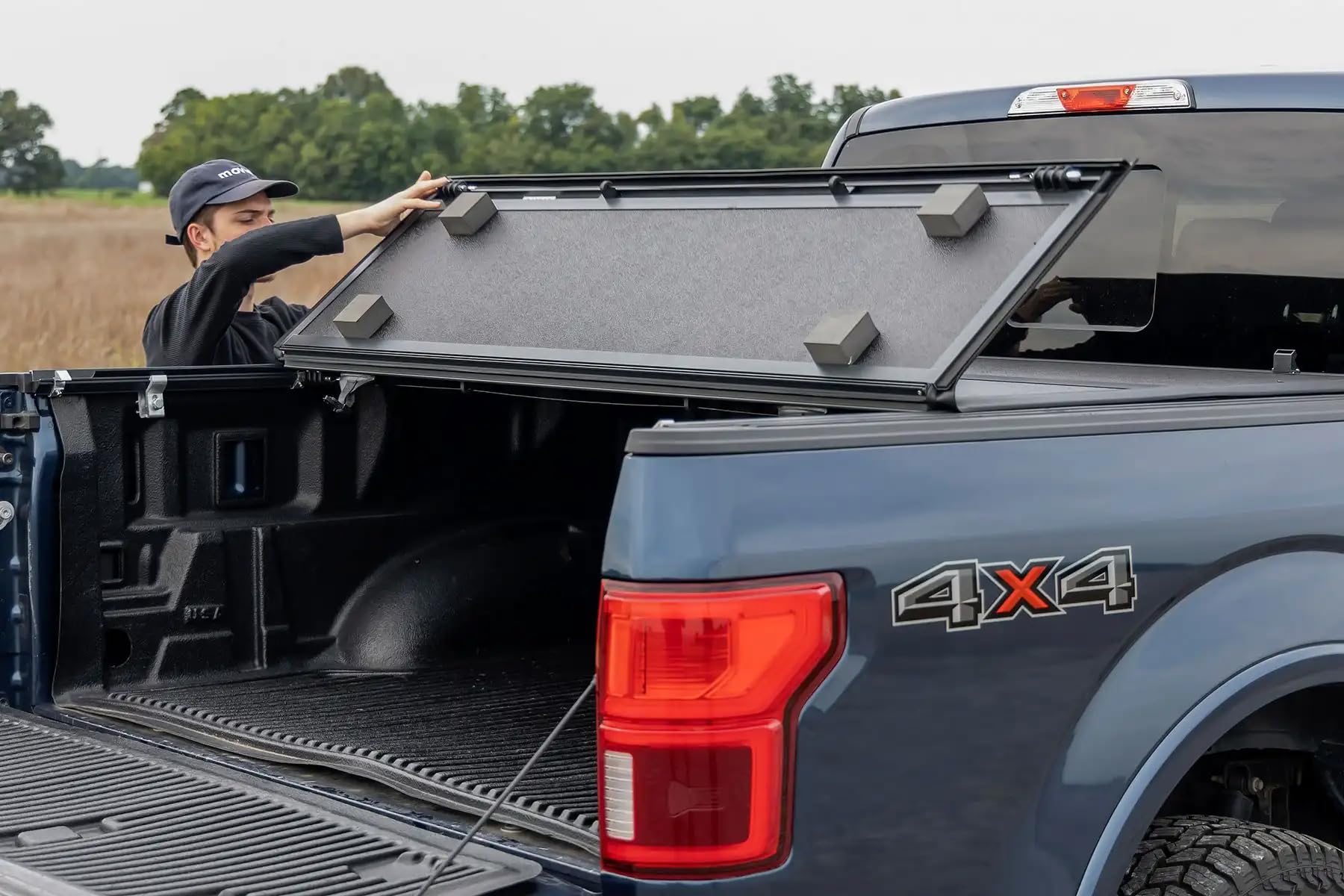 Hard Tri-Fold Tonneau Cover Rough Country for Ford Ranger (2019-2023) - Low-Profile Aluminum Truck Bed Cover, Fits 5' Bed (61")