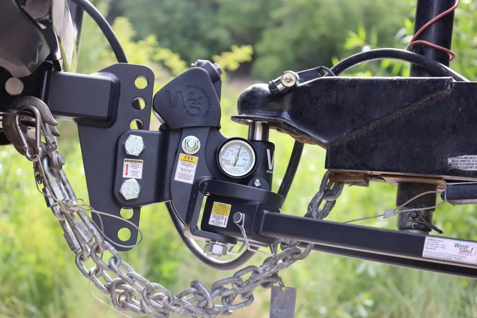 Weigh Safe Heavyweight TrueTow Distribution Hitch - Adjustable 4" Drop with 2.5" Shank - Built-in Scale to Measure Tongue Weight & Distributed Tongue Weight with 4-Area sway Control - 22,000 lbs GTW