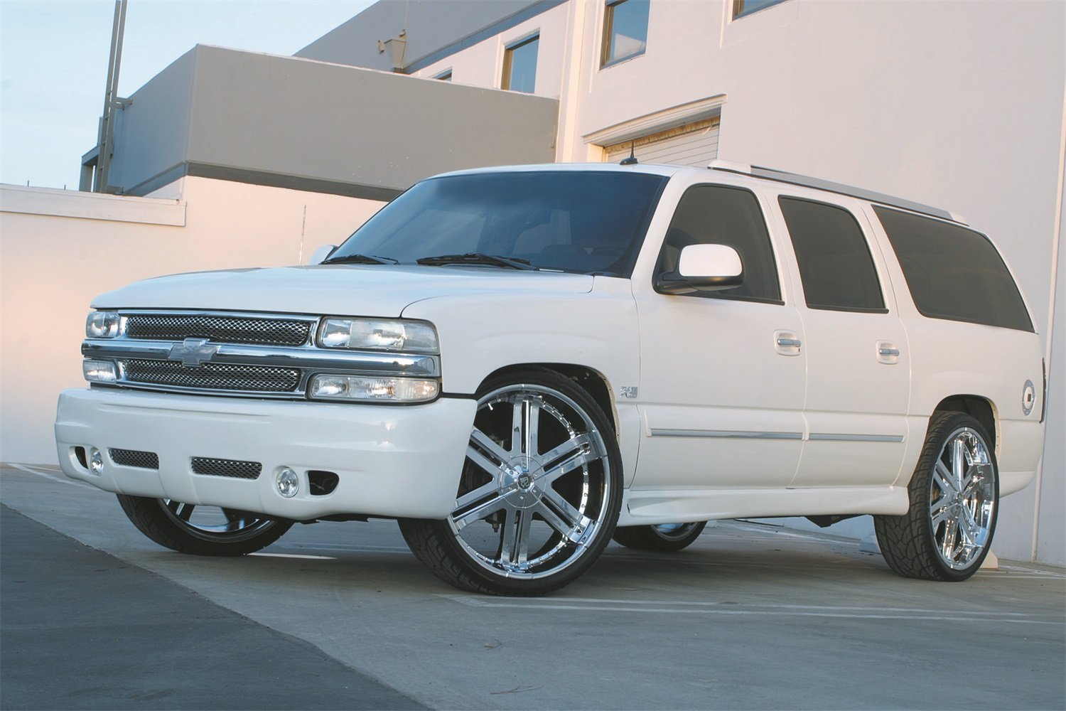 950-70182 Street Scene Side Skirt