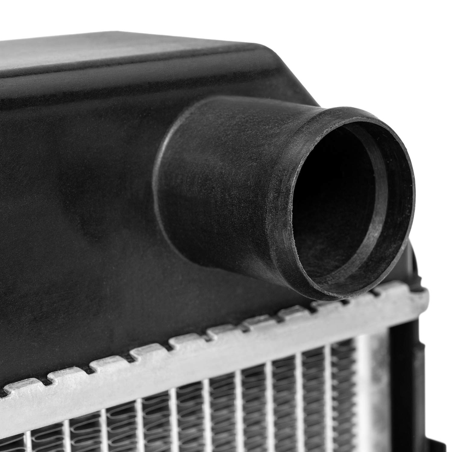 17101.07 | Omix | Radiator, 2 Row | OE Reference: 5361574HD | Fits 1974-1980 Jeep CJ 6 / 8 Cylinder