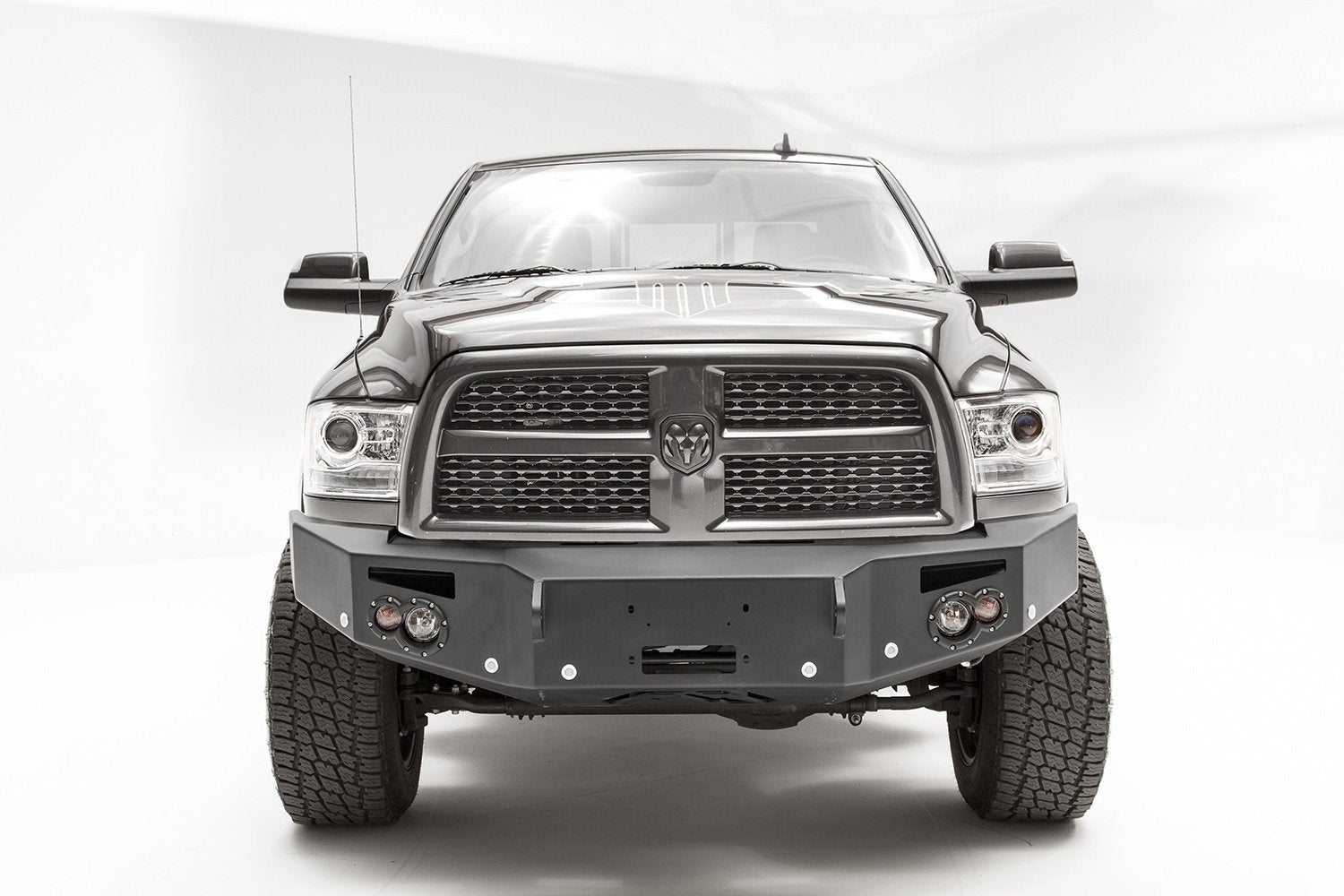 DR16C40511 Fab Fours Bumper