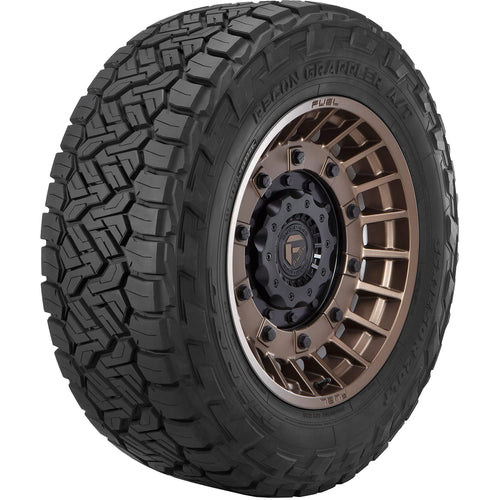 Nitto LT305/70R17/10 NIT RECON GRAPPLER A/T 125/122R, Black (218700)