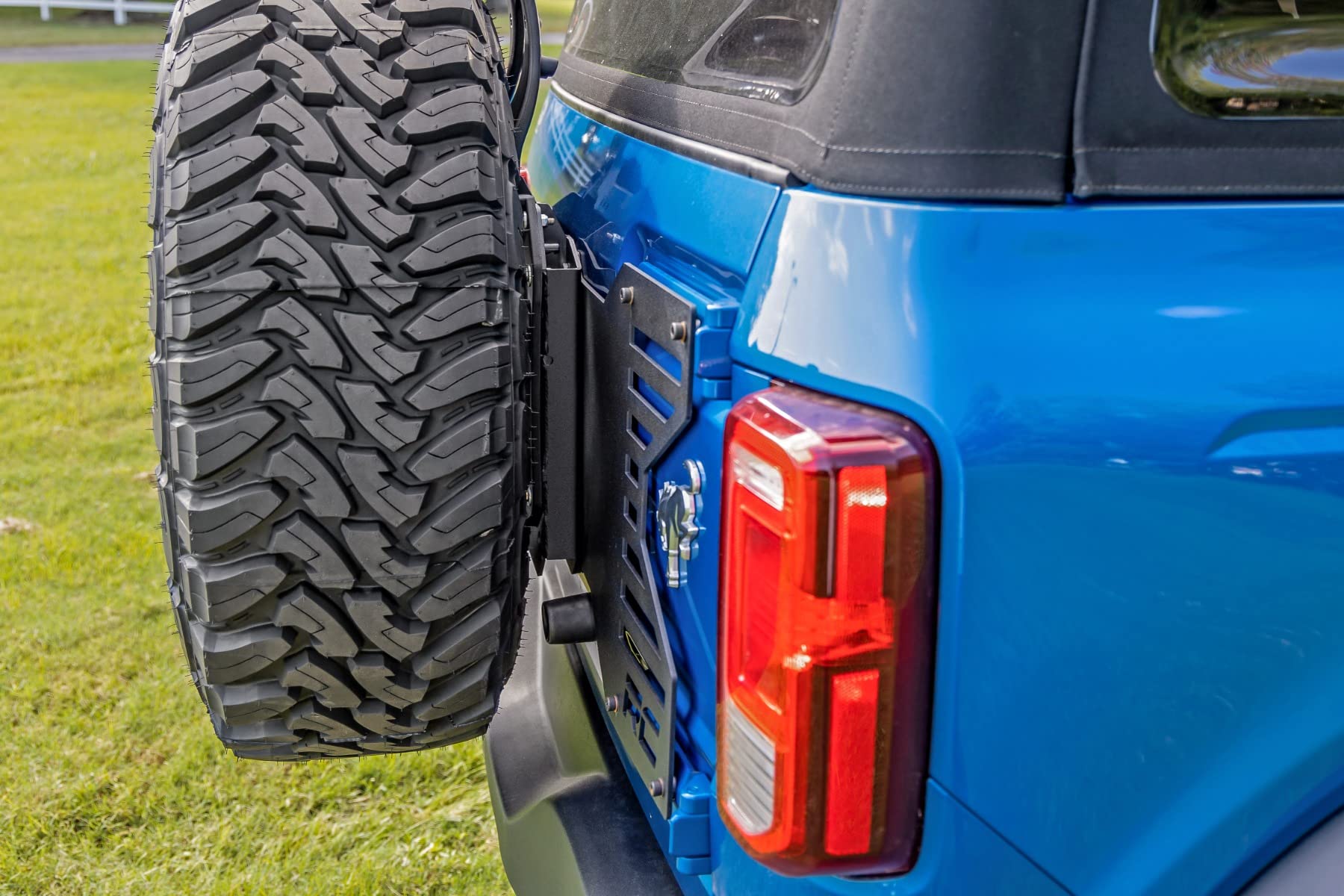 Rough Country Spare Tire Kit Relocation for Ford Bronco (2021-2025) - Bolt-on Reinforced Bracket, Fits up to 35" Tire