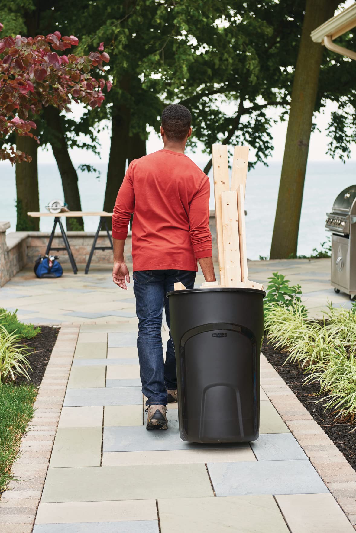 32G Rubbermaid Rollout Trash Can, Black