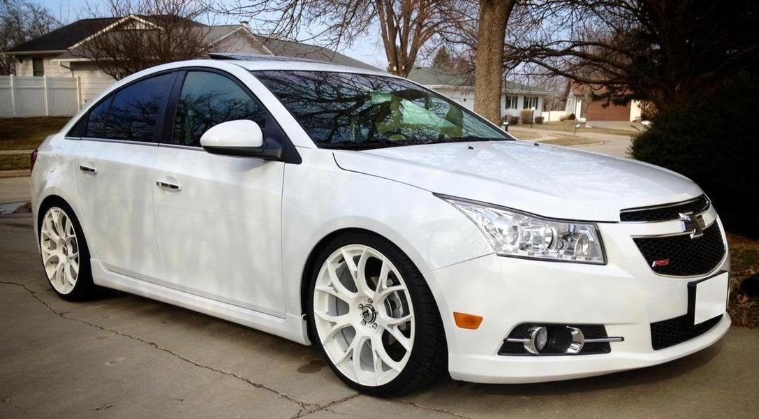 White Motegi Racing MR126 Wheel with Milled Accents (19x9.5"/5x114.3mm, +40mm offset)
