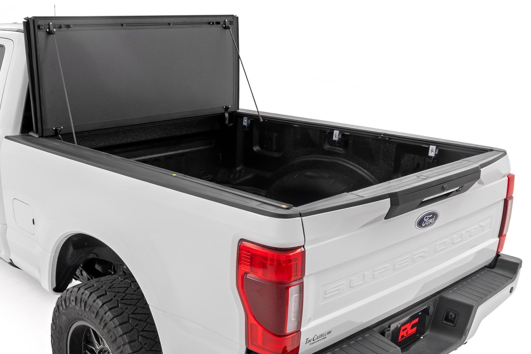 Rough Country Hard Tri-Fold Tonneau Cover for Ford F-250 & F-350 Super Duty (2017-2026) - Aluminum Flip-Up Bed Cover, Fits 6'10 (81.9") Bed