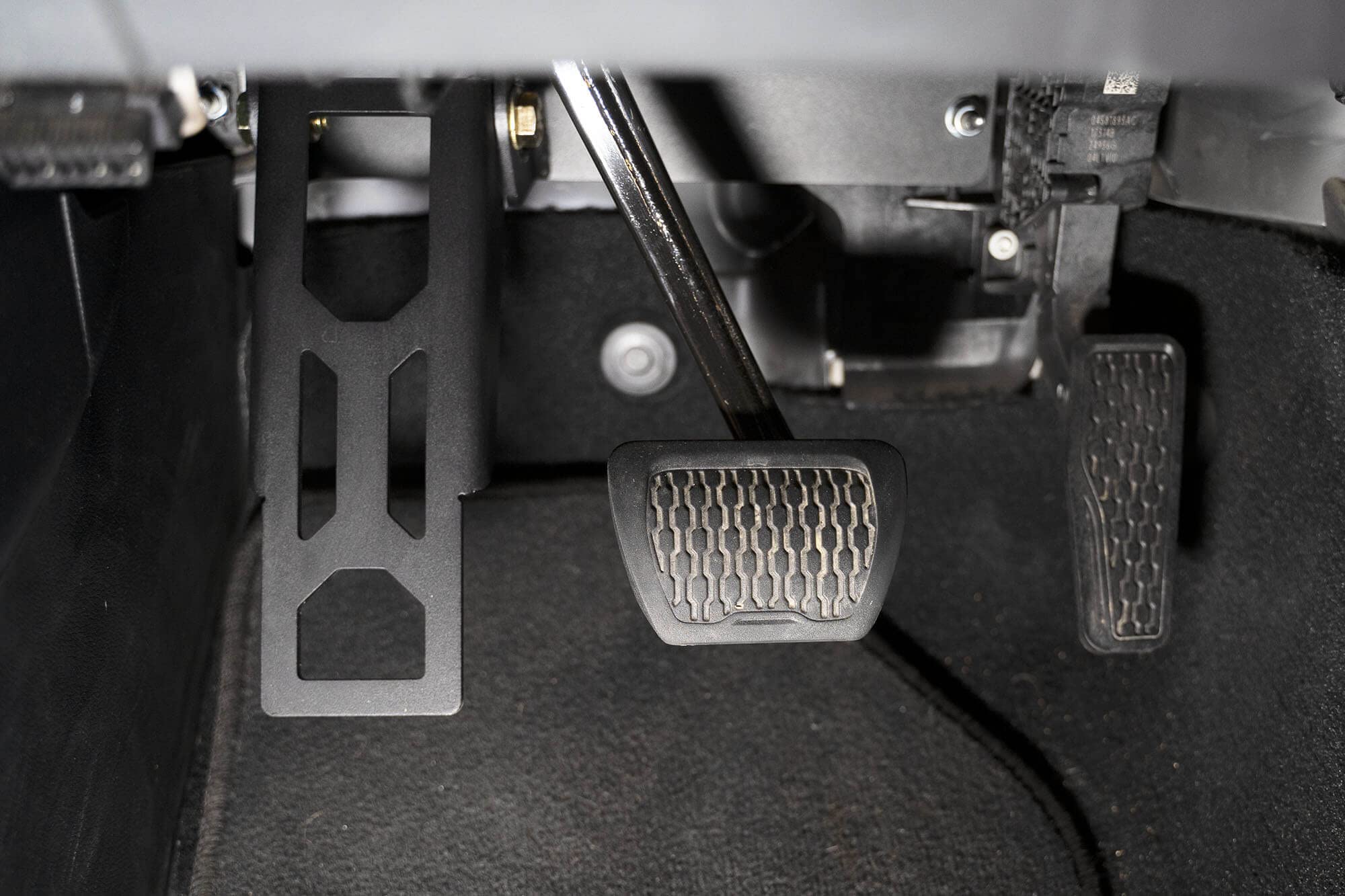 Adjustable Dead Pedal with 2018-2025 Jeep Wrangler JL & 2020-2025 Gladiator JT Compatible | Adjustable Foot Rest Angle | Left Side Mount | Automatic Transmission Only | DV8 Offroad