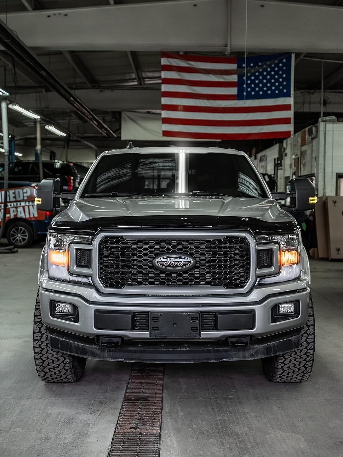 Bugflector Hood Shield / Protector Auto Ventshade [AVS] | Fits 2017 - 2022 Ford Super Duty F-250, F-350, F-450 | High Profile Bug Deflector - 1 pc., Dark Smoke | 23264