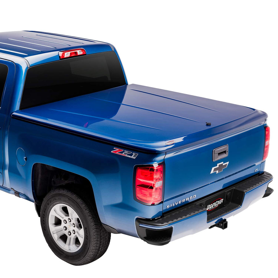 UnderCover RealTruck Lux One-Piece Truck Bed Tonneau Cover | UC3076L-PR4 | Fits 2009 - 2018, 2019 - 2020 Classic Dodge Ram 1500, 2010-20 2500/3500, Std/Quad/Mega (PR4 - Flame Red) 6' 4" Bed (76.3")