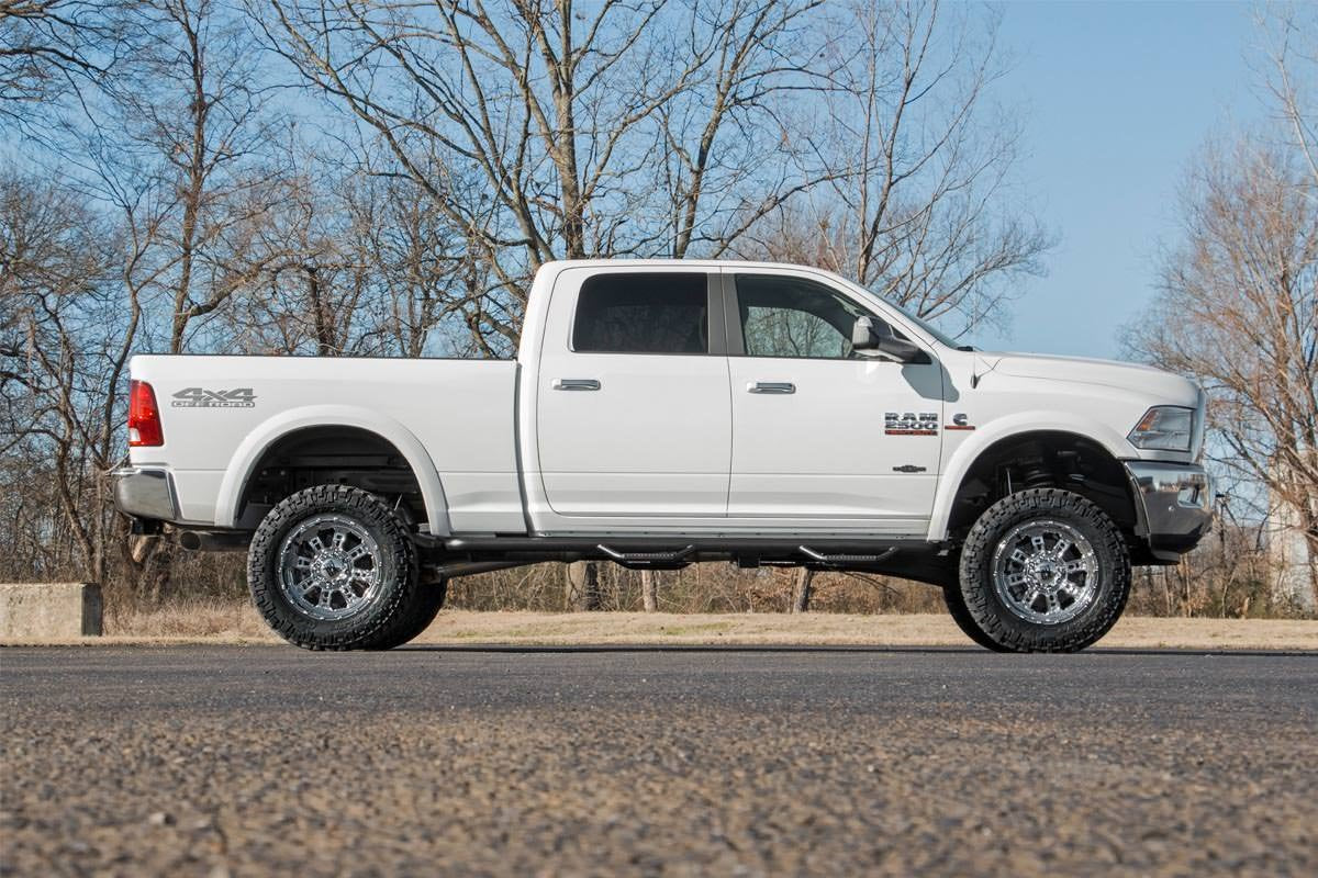 5" Rough Country V2 Suspension Lift Kit for 14-18 Ram 2500 4WD | Gas - 37370