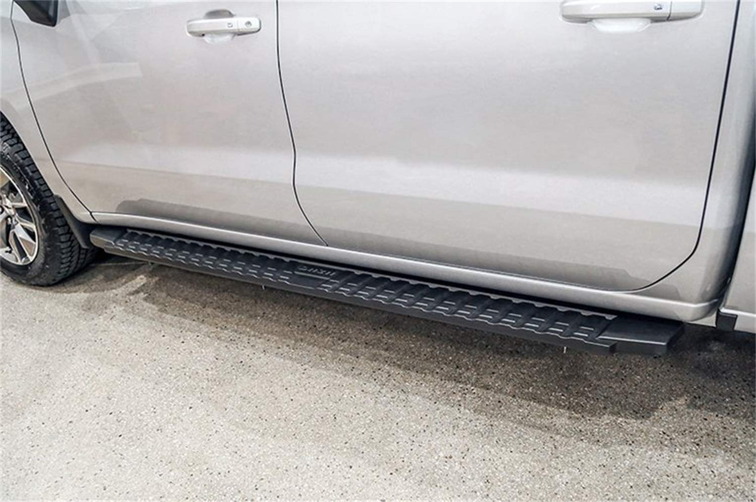 Molded Dee Zee Running Board DZ16611