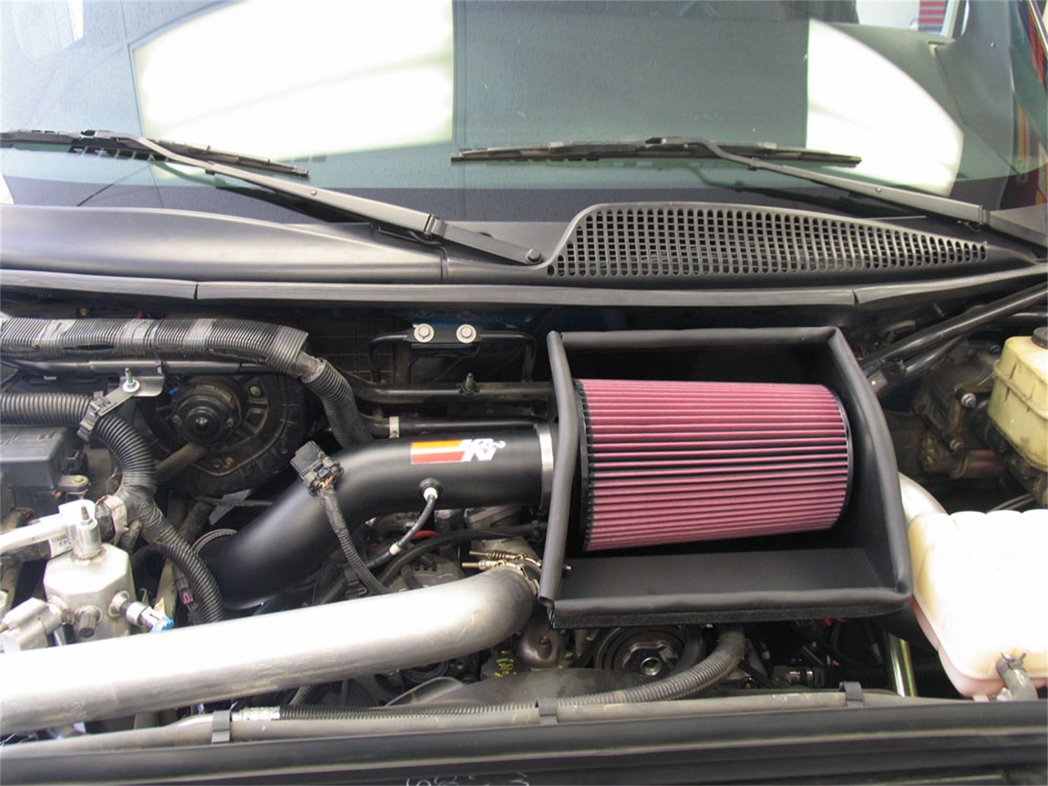 Cold Air Intake System K&N: High-Flow Air Filter, Increase Performance & Towing: Compatible with 2004-2005 Chervolet/GMC: CK4500, CK5500, 77-3063KTK