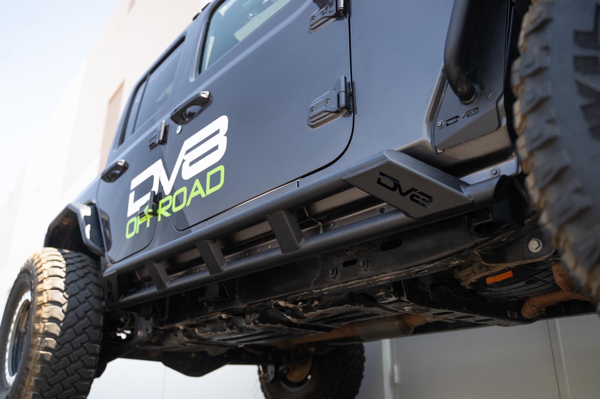 FS-15 Series DV8 Offroad Rock Sliders for The 2018-2025 Jeep Wrangler JL 4-Door | Protects Side Body Panels on Rough Terrain | High Clearance Design | Utilizes Factory Hardware