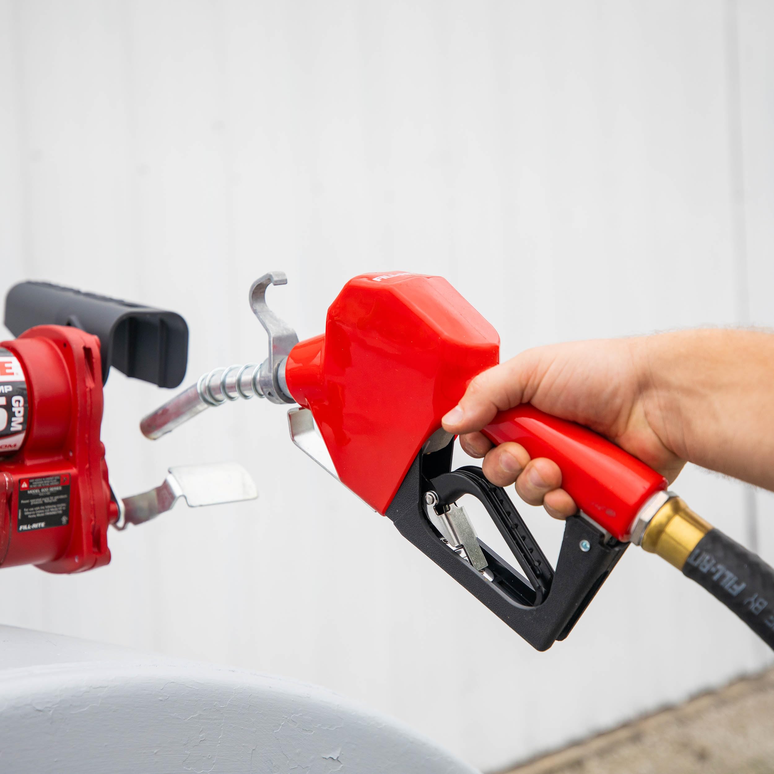 Fill-Rite ¾" SDN075RAN 3 to 15 GPM Automatic Standard Duty Fuel Transfer Nozzle, Red - For Gasoline, Diesel, Biodiesel up to B20, E15 & Kerosene