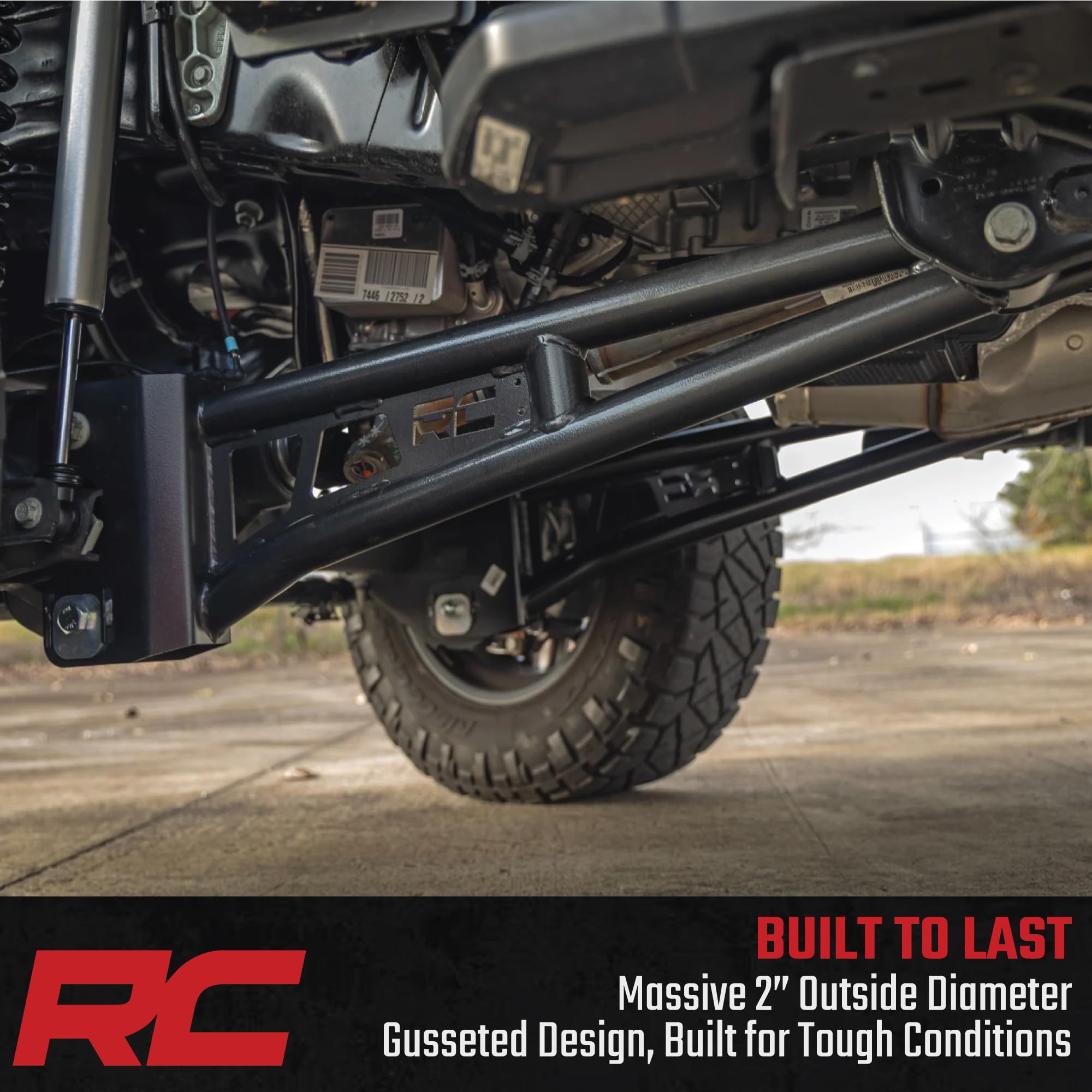 Radius Arm Upgrade Rough Country for Ford F-250/F-350 Super Duty 4WD with 3-6" Lift (2023-2024) - Tubular Arms, Pair
