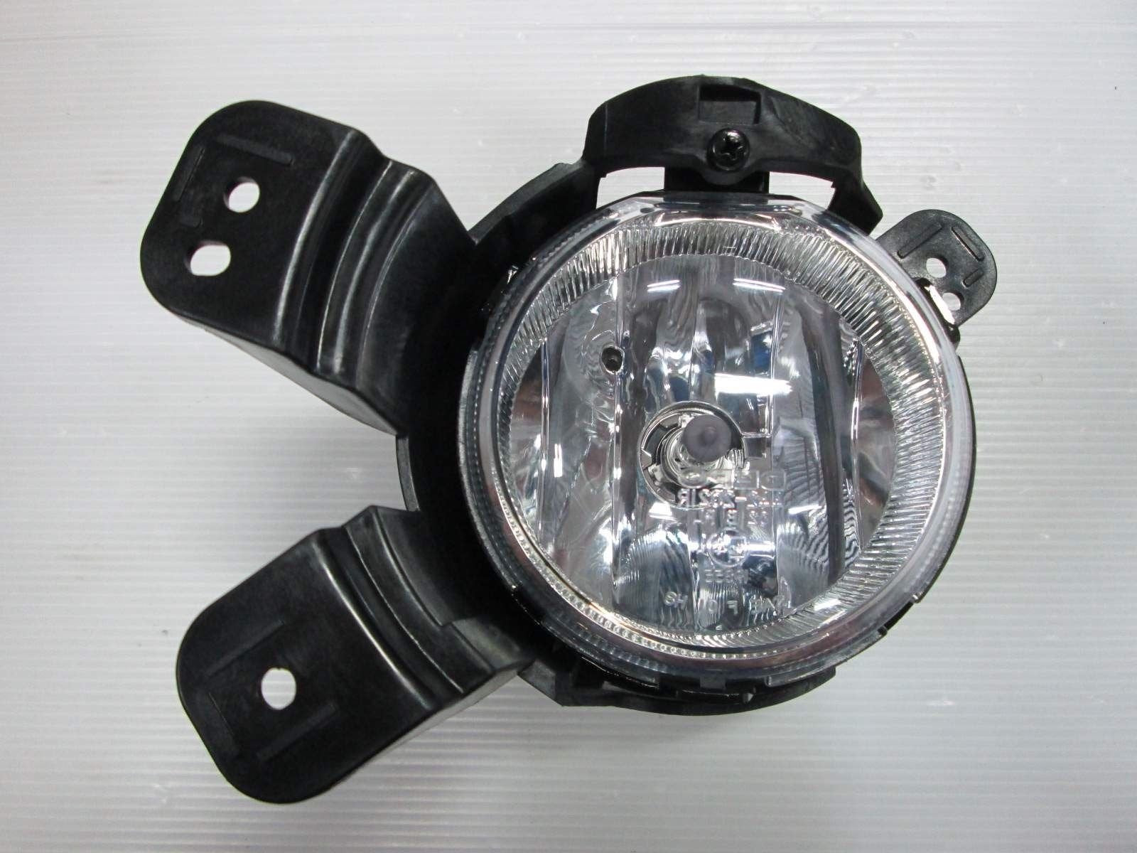 Replacement DEPO 235-2017R-AQN Passenger Side Fog Light Assembly