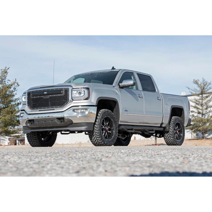 3.5" Rough Country Suspension Lift Kit with M1 Struts/M1 Shocks for Chevy Silverado & GMC Sierra 1500 (2014-2018 w/Stock Cast Steel Control Arms)