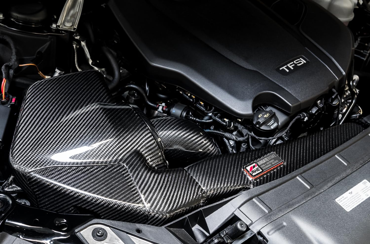 AWE AirGate Carbon Fiber Intake for Audi B9 A4/A5 2.0T With Lid