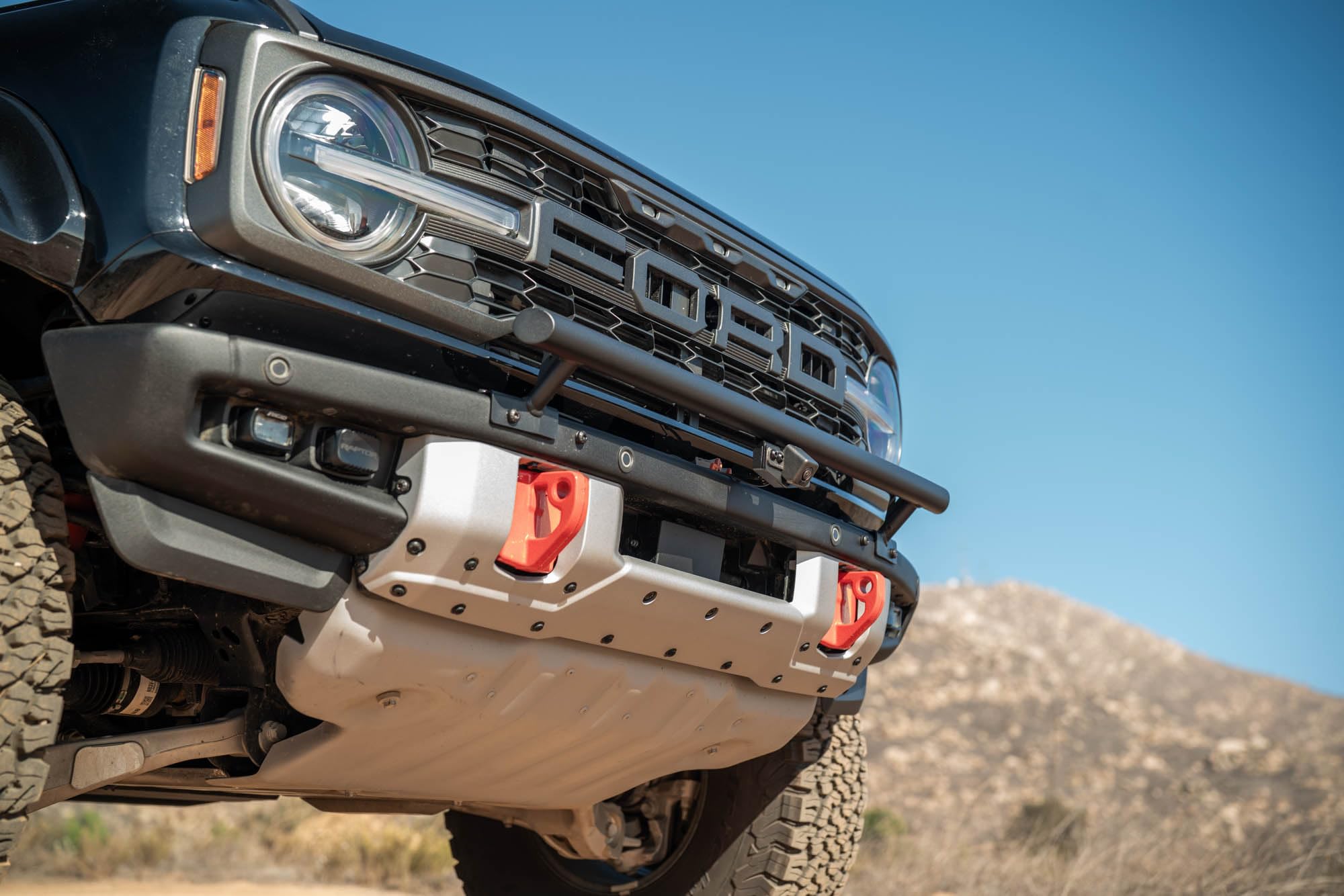 Offroad DV8 Tube Push Bar for 2021-2025 Ford Bronco | Fits OEM Modular Steel Bumper | Runs a 20" Light Bar, (8) 3" Pod Lights, or (4) 7" Round Lights | Protects Grille from Light Trail Debris | Steel