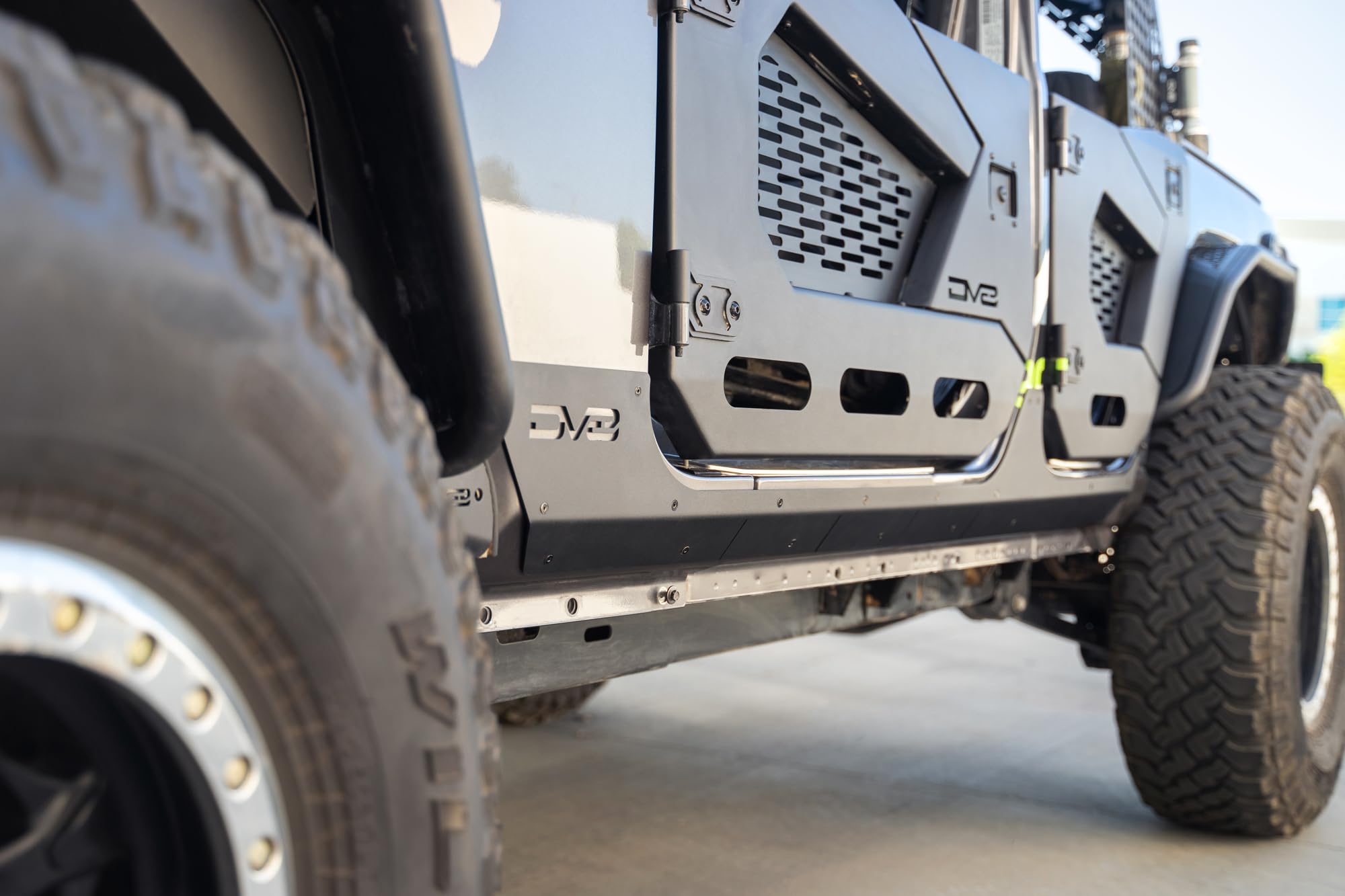 Rock Skins DV8 Offroad for The 2018-2025 Jeep Wrangler JL 4-Door | Protects Lower Body Panels from Rocks & Debris | Works with Aftermarket & Factory Fenders | Compatible with Most Sliders & Steps