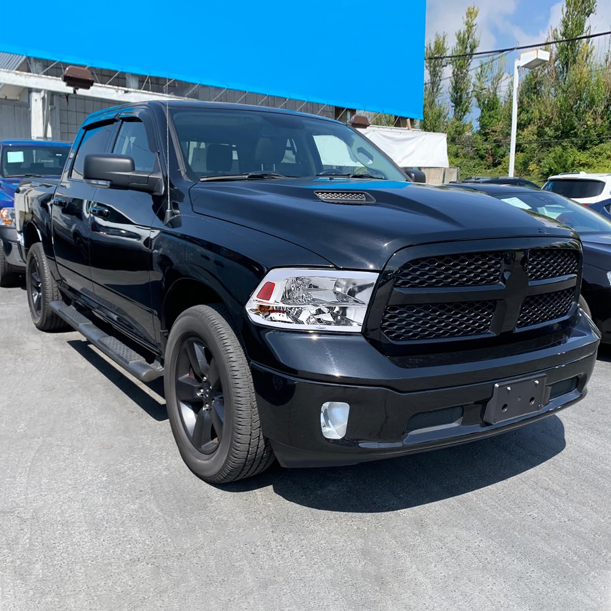 Chrome LED Strip SPEC-D TUNING Quad Style Headlights Compatible with 2009-2018 Dodge Ram 1500 2500 3500 Left + Right Pair Headlamps Assembly