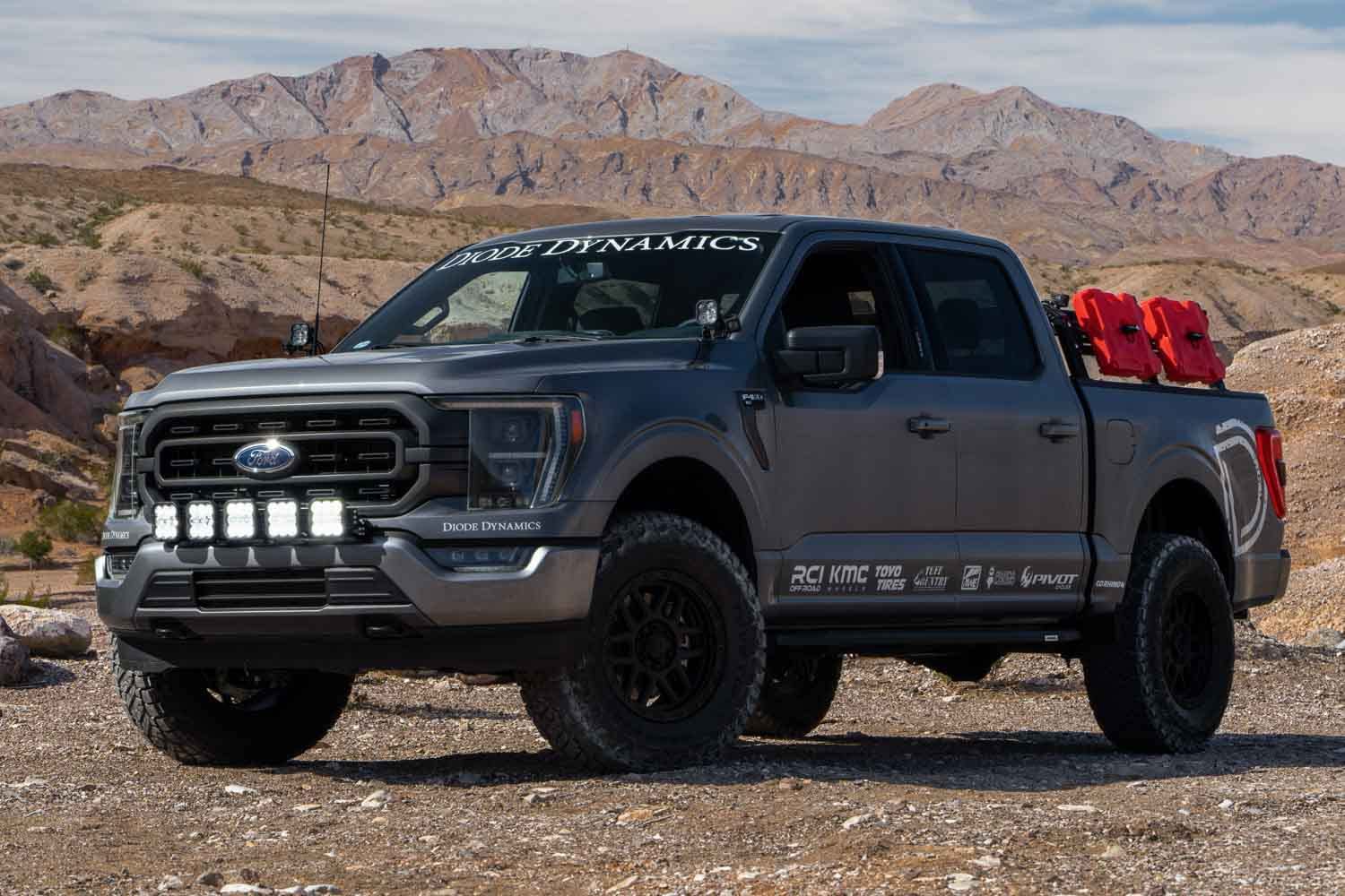 Diode Dynamics Grille SS5 Lightbar Kit compatible Ford F-150 2021-2023, White Combo Pro
