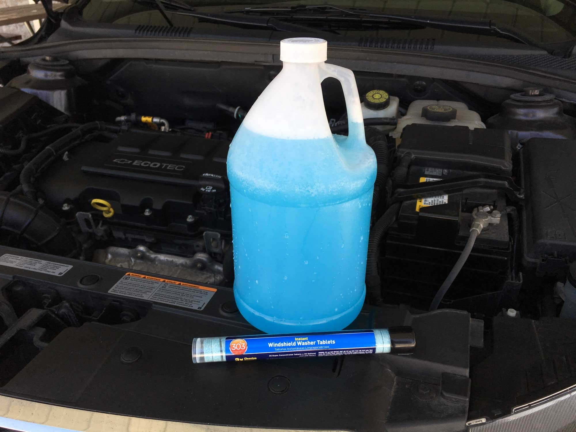 303 Products Automotive Instant Windshield Washer (230395) - 3x Cleaning Power - Super Concentrated Tablets - Just Add Water, 25 Tablet