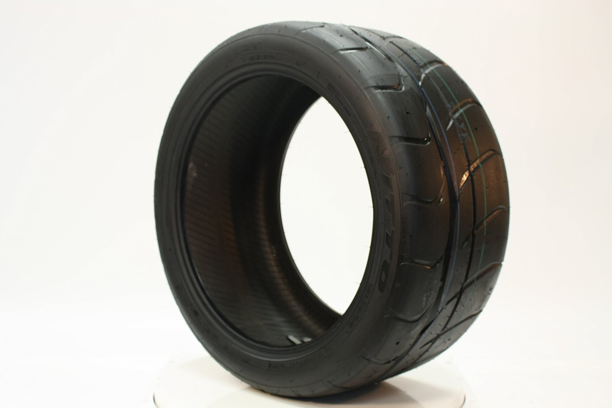 NT01 Nitto 305/30ZR19 102Y