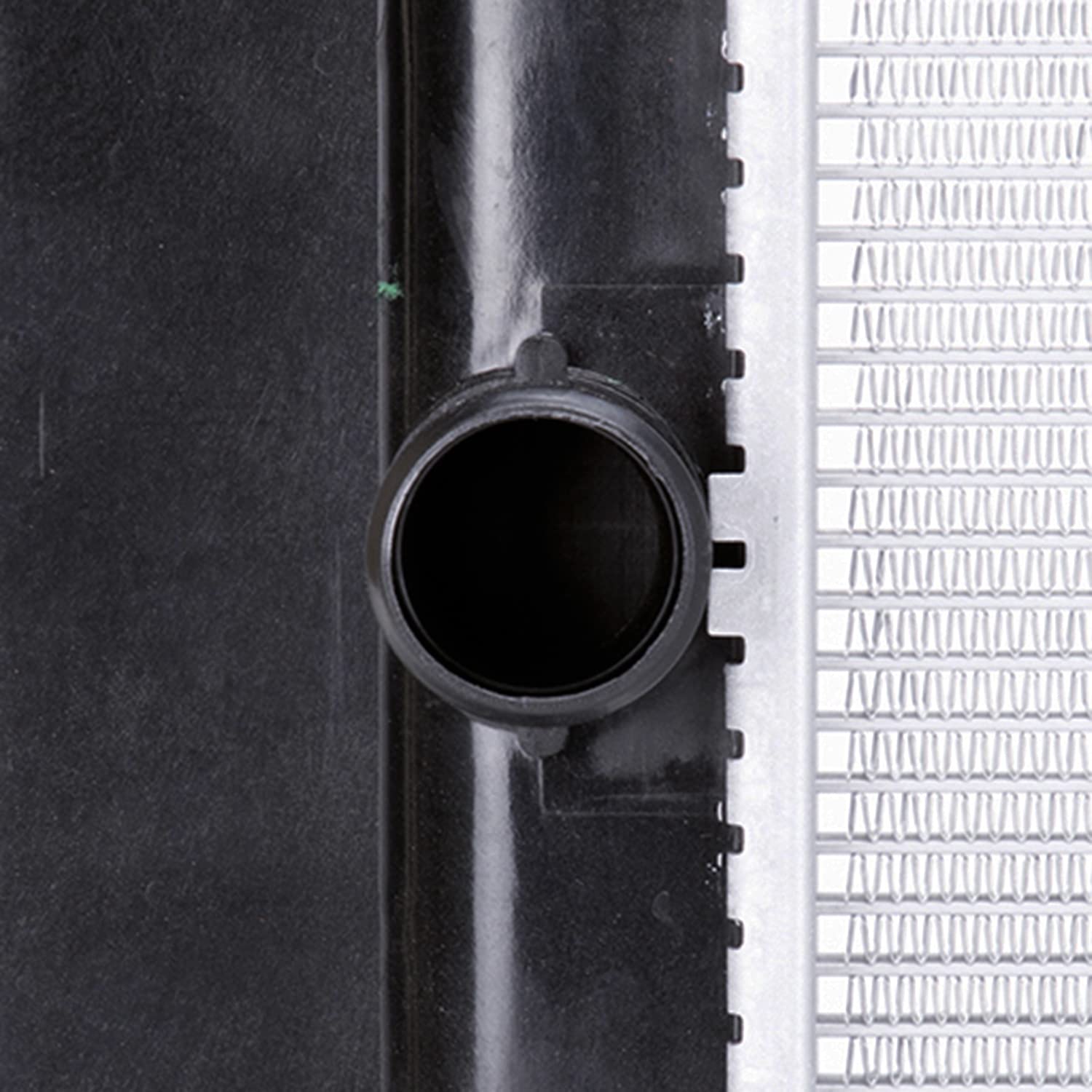Replacement TYC 13552 Radiator SCION IM