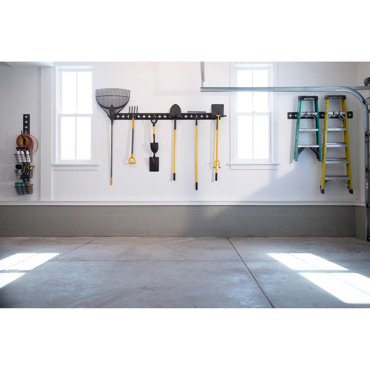 X-Track Rail CARGOSMART, 60" - 1 Pk - Matte Black