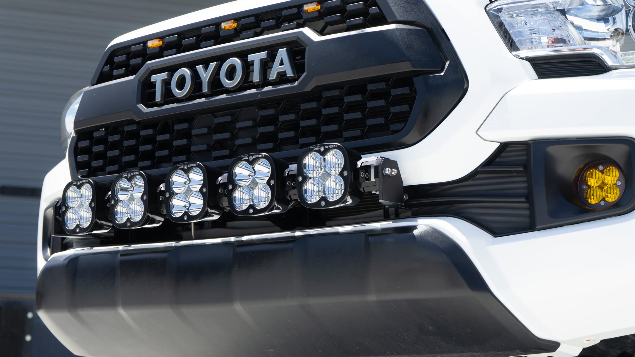 Baja Designs Sport Linkable XL Bumper LED Light Kit for Toyota Tacomoa 2016-21 Trucks (Multi-Pattern Clear Lens)