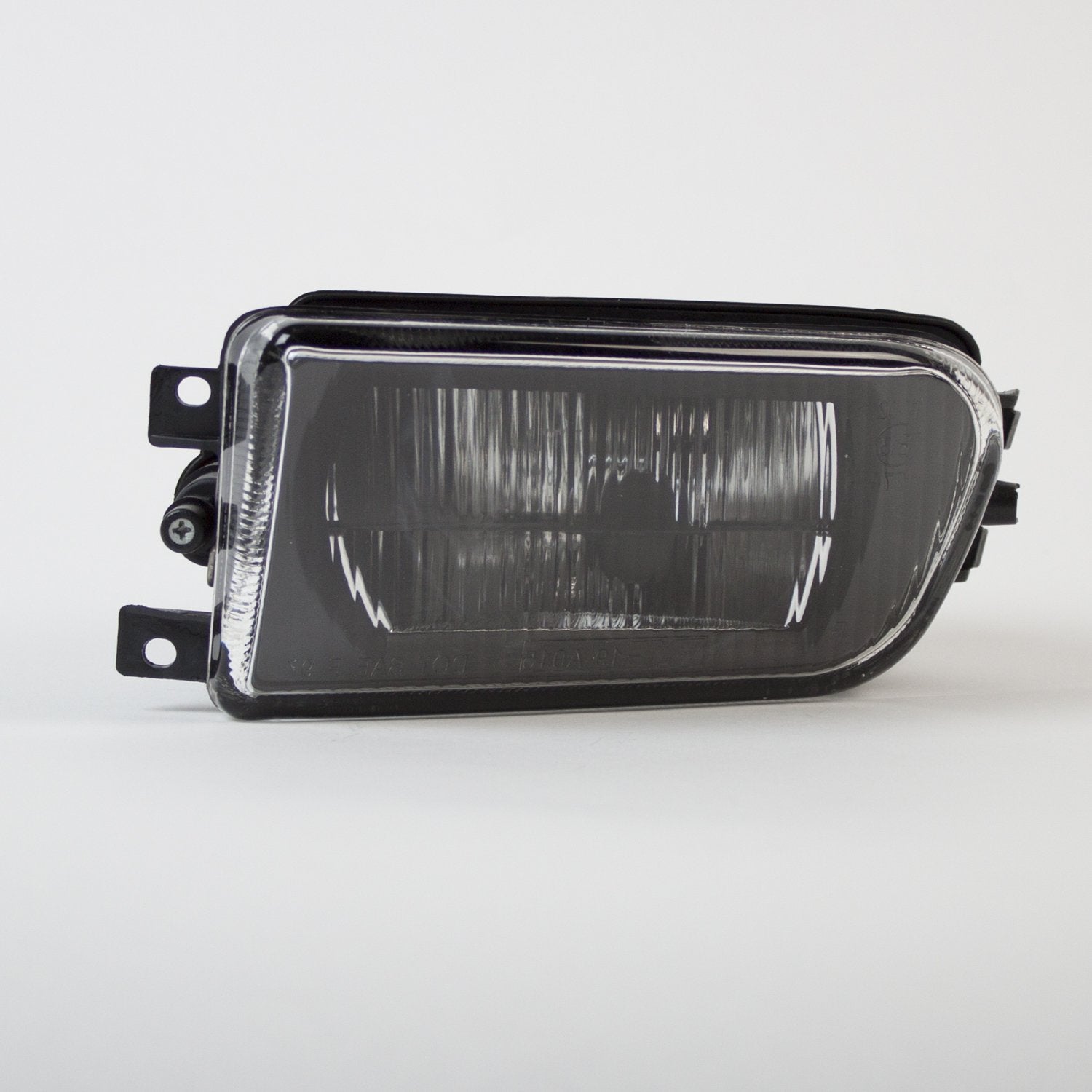 BMW 5 Series TYC 19-0016-00 Driver Side Replacement Fog Light