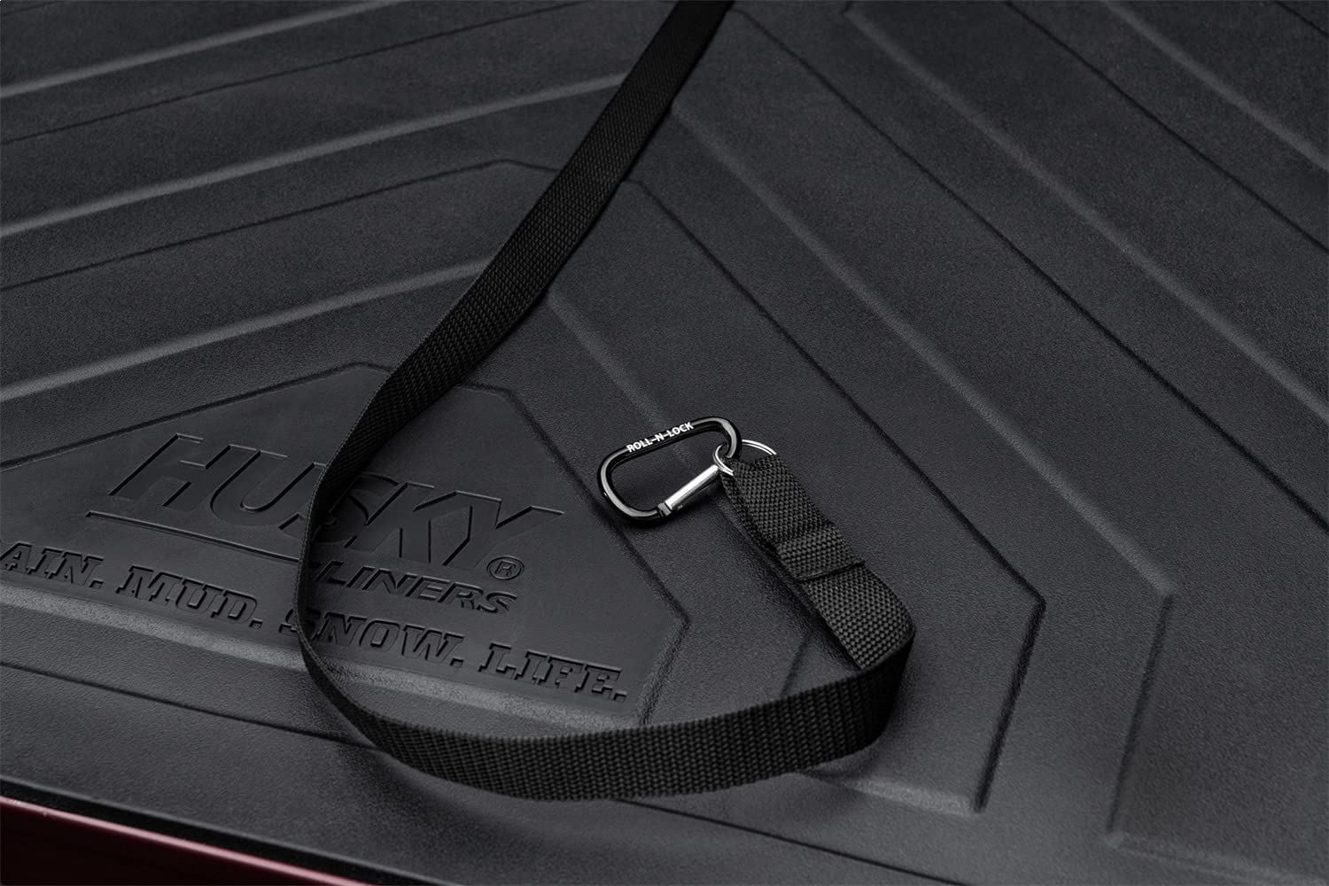 Locking Roll-N-Lock A-Series BT220A Retractable Truck Bed Tonneau Cover for 2014-2018 Silverado & Sierra 1500 | Fits 5.8' Bed
