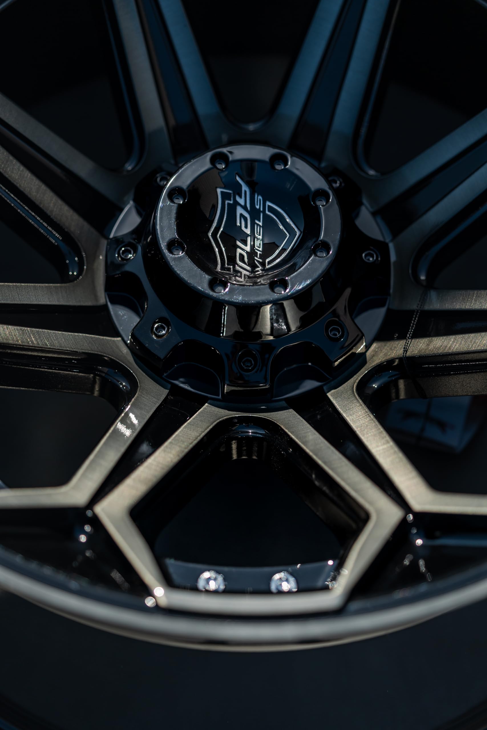 22 Inch 4PLAY Wheels Rim 4P80R Fits 8x165.1 22x12 Gloss Black Brushed with Tinted Clear (1)