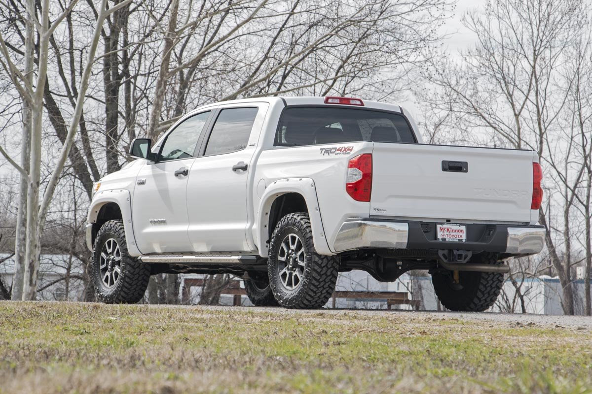 2.5-3" Lift Leveling Kit Rough Country for 2007-2021 Toyota Tundra - 87000
