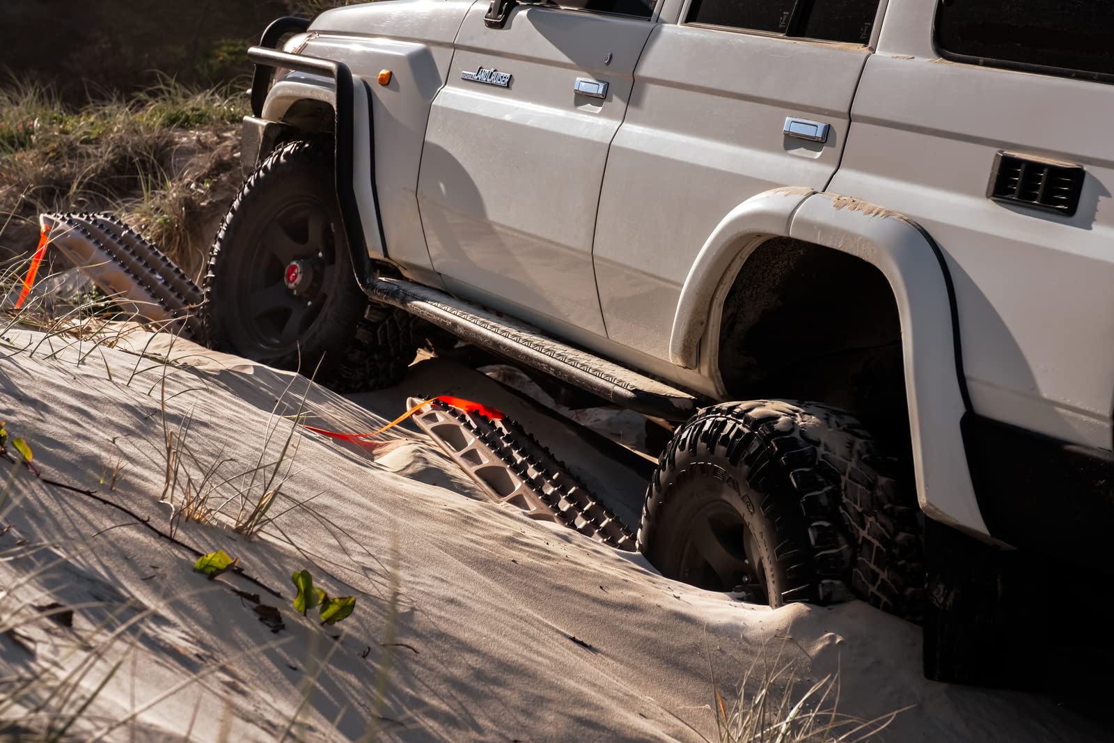 Xtreme Maxtrax Vehicle Recovery Boards (Desert Tan)
